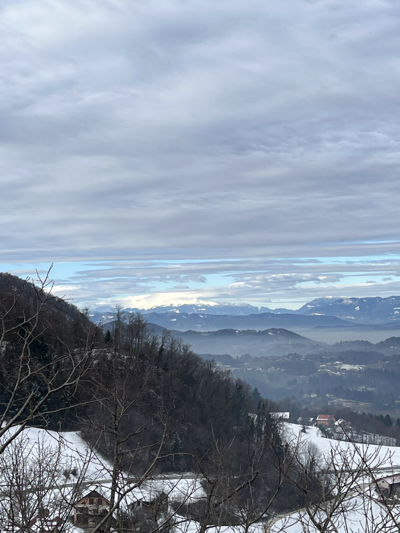 Cerkev sv. Janeza Krstenika