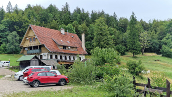 Planinski dom na Travni gori