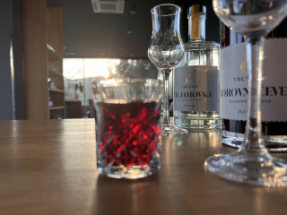 Domačija Truntič - https://truntic.si/
